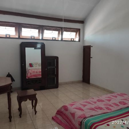 Kelana 2 Nice Homestay Semarang Ngoại thất bức ảnh